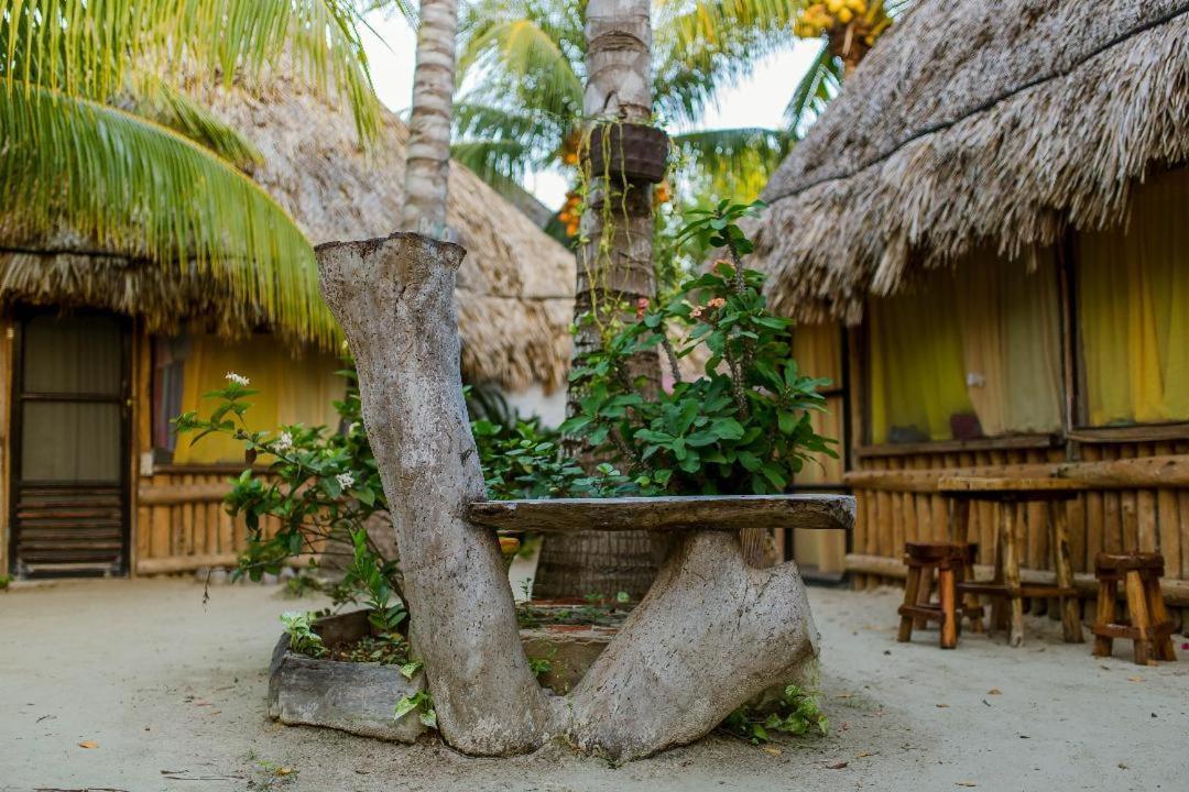 Cabanas Ida Y Vuelta Isola Holbox Esterno foto